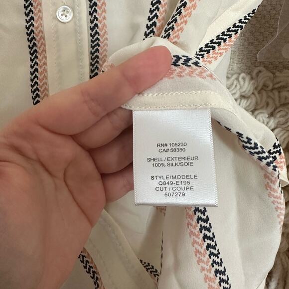 NWT: Equipment Brett Blouse - Picture 5 of 6